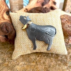 Pewter Mooing COW Pin By Ultra Craft NEW!